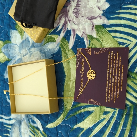 Jewelry - Picture 4 of 4